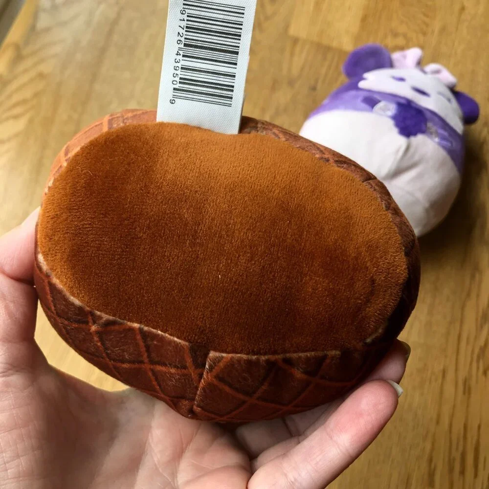 Disney Mickey and Minnie Scented Squishmallows